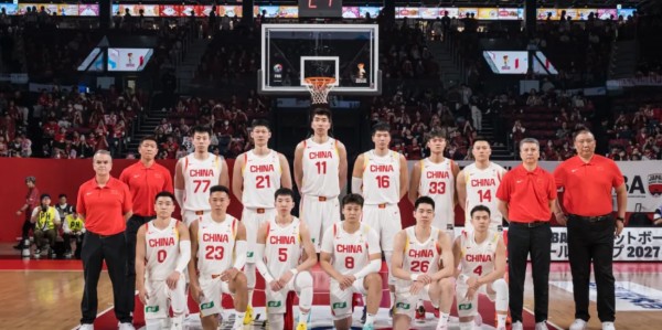 保利体育官方网站-12人名单保持不变！中国男篮再迎挑战，力求全胜！