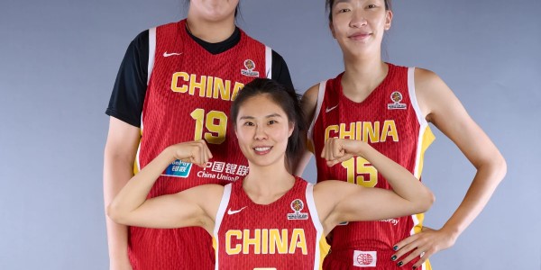 保利体育app下载-在场赢14分！中国女篮30岁王牌再立功：联手李月汝韩旭定军心